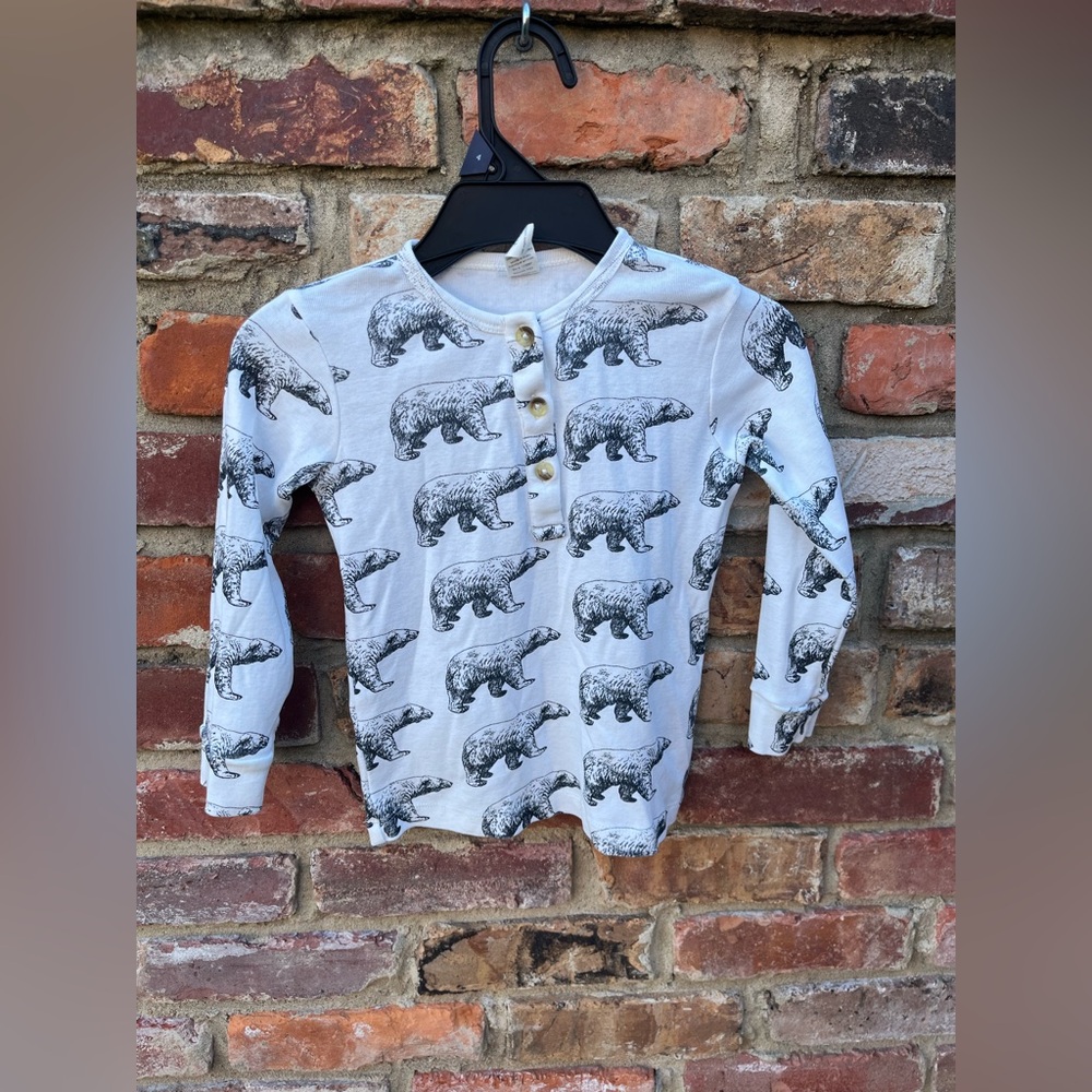 Kate Quinn Polar Bears Tee